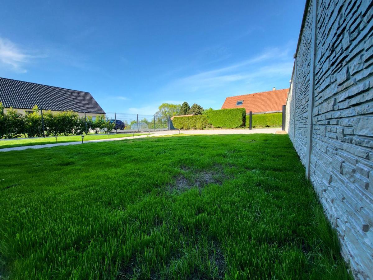 La Maison Des Vacances 8 Personnes Ghyvelde Exterior foto